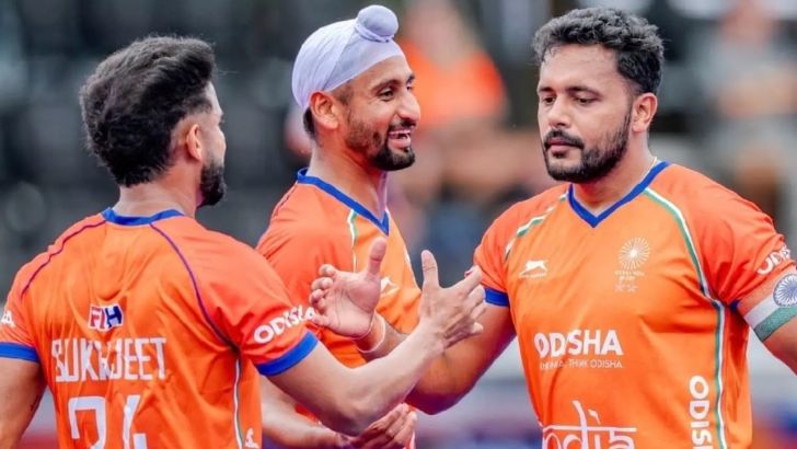 https://salarnews.in/public/uploads/images/newsimages/maannewsimage15082026_185958_Hockey (1).jpg